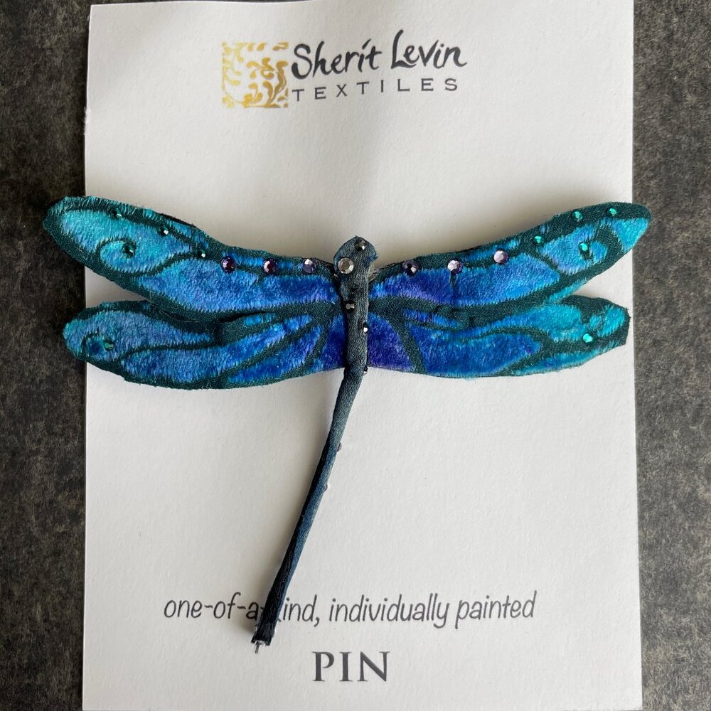 Sherit Levin artisan hand-painted velvet dragonfly pin - Picture 2 of 4